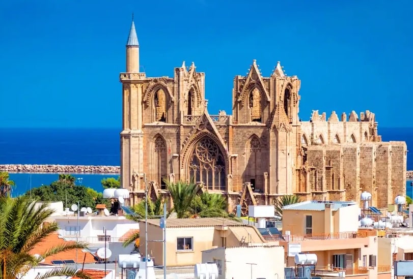 Lala-Mustafa-Pascha-Moschee in Nordzypern – ehemalige St.-Nikolaus-Kathedrale in Famagusta