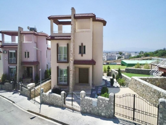 Moderne Nordzypern Nicosia Villa in Hamitköy